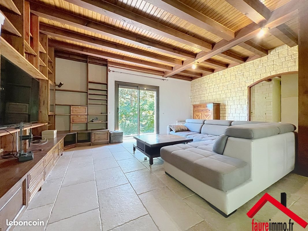 Maison à vendre, 200m², Ussac