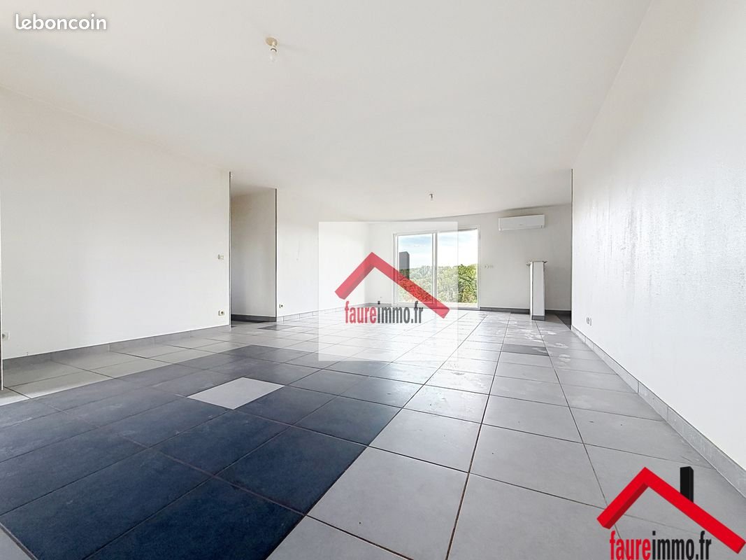Maison à vendre, 102m², Saint-Aulaire