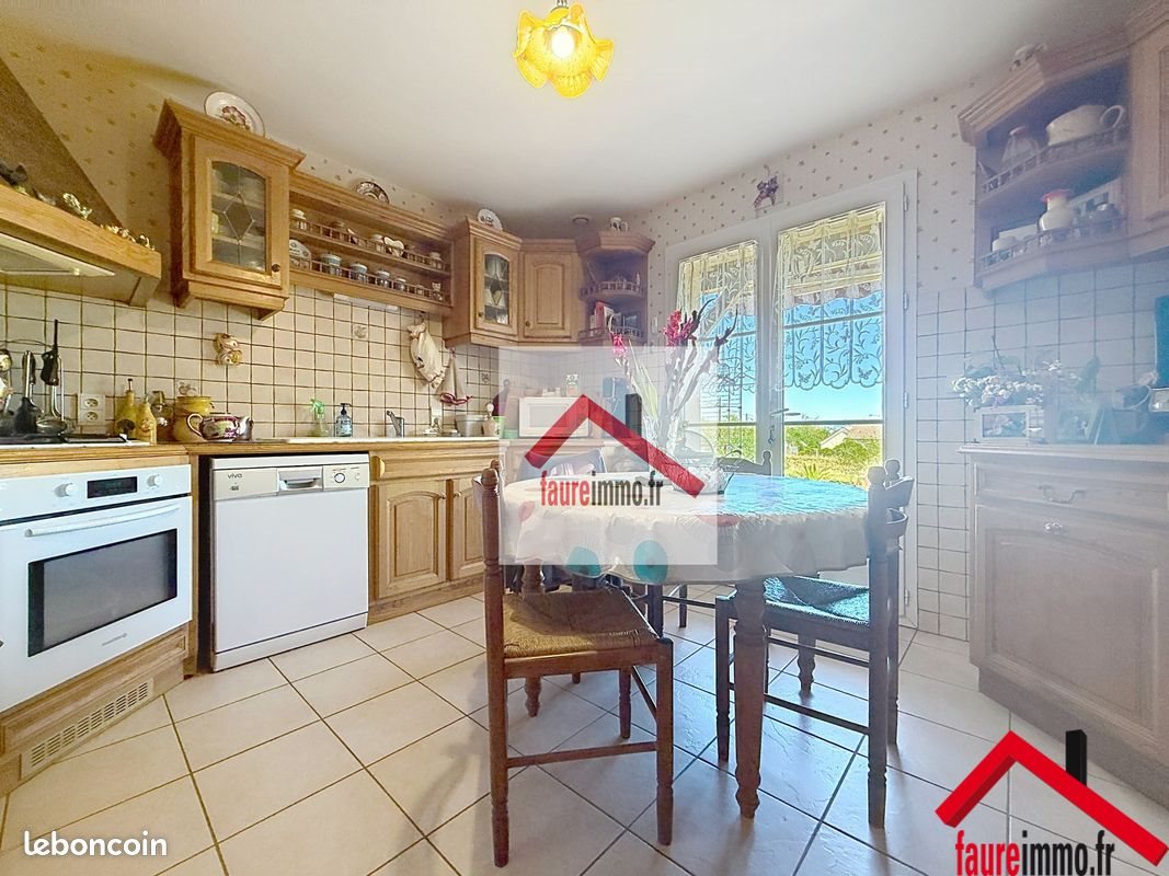 Maison à vendre, 136m², Vars-sur-Roseix