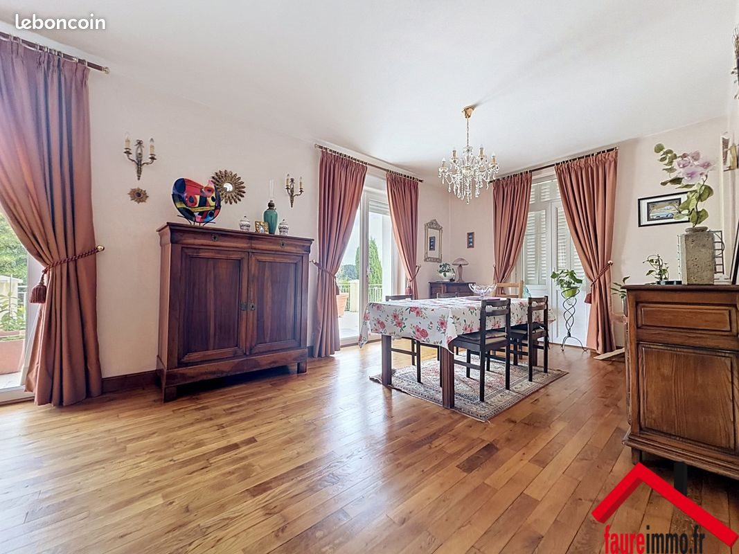 Maison à vendre, 138m², Objat