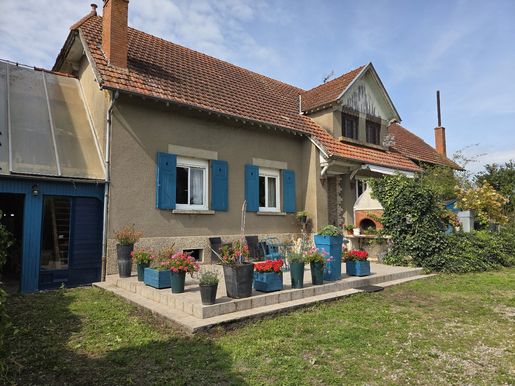 Maison 14 pièces 573 m² · à Saint-Hilaire · 573 m² · 577 500 €