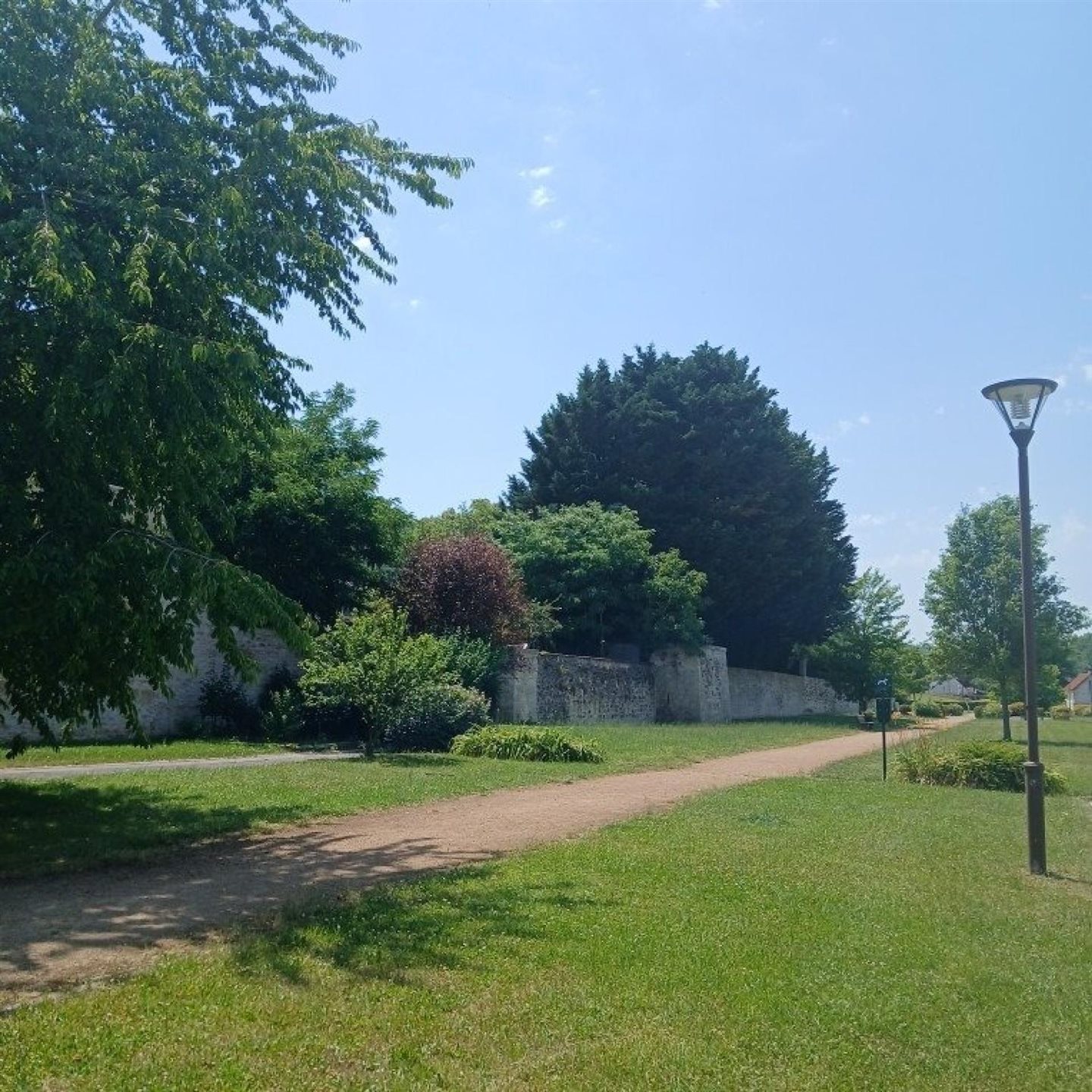 Maison à vendre, 180m², Bruyères-et-Montbérault