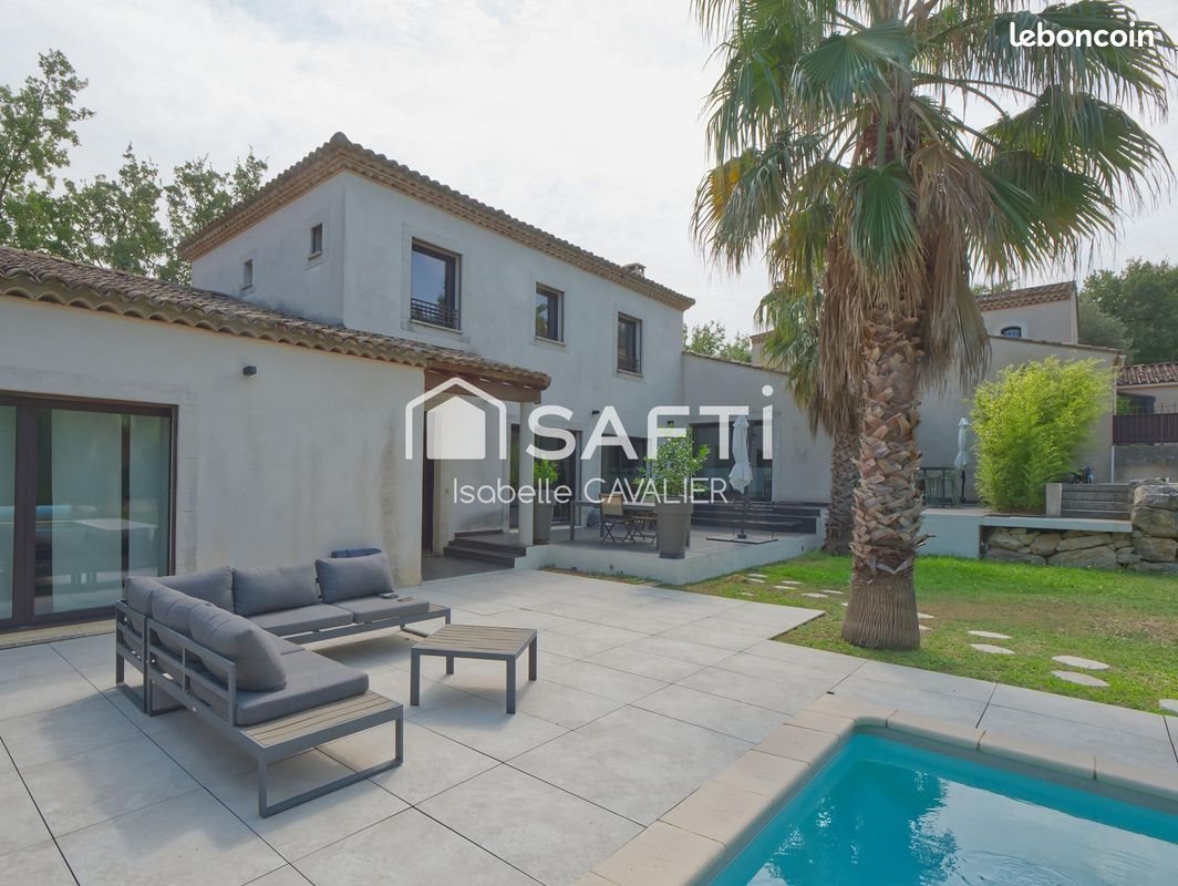 Maison à vendre, 236m², Rochefort-du-Gard
