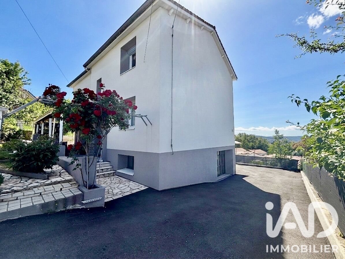 Maison à vendre, 140m², Le Chambon-Feugerolles