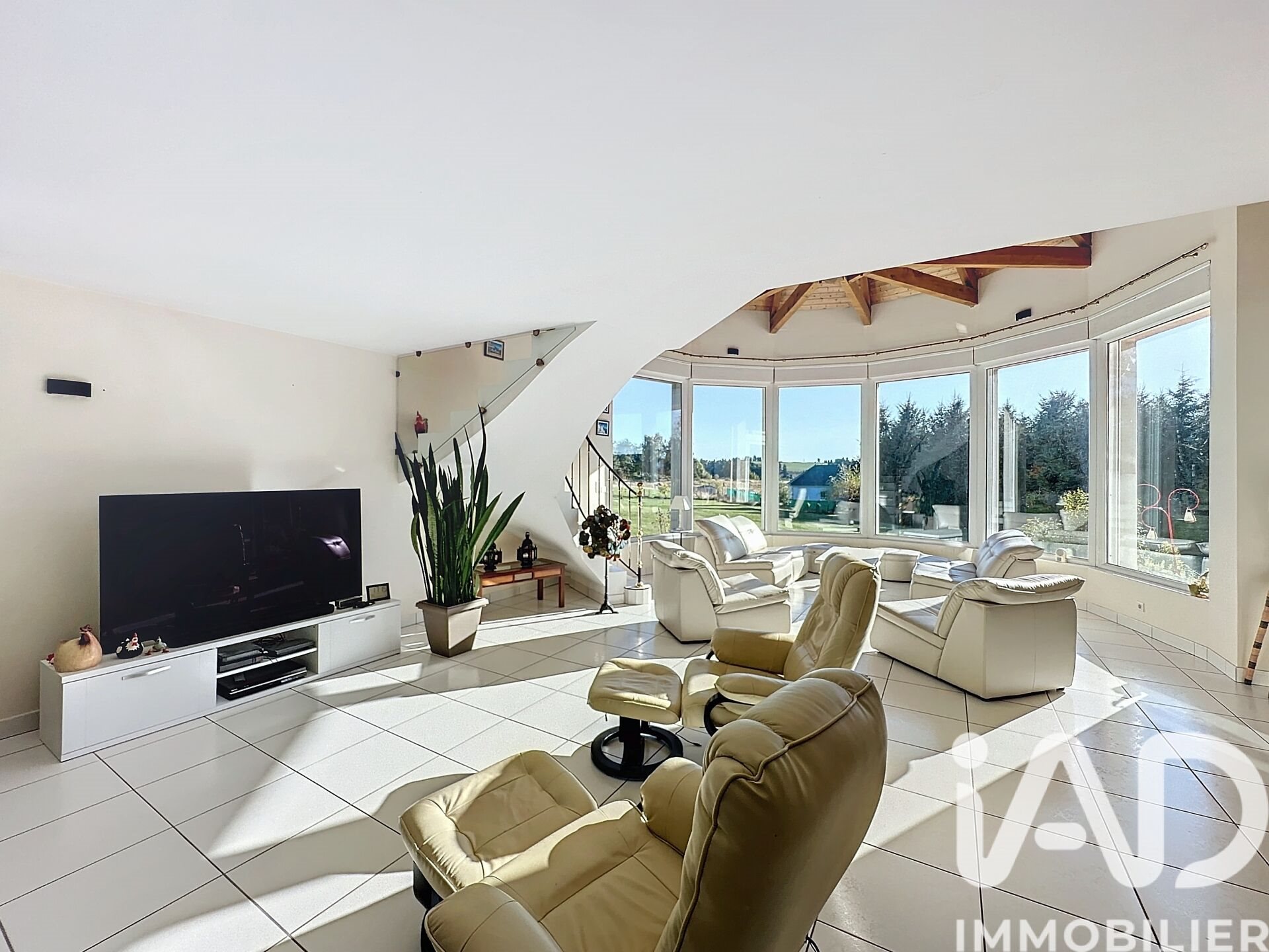 Maison à vendre, 303m², Saint-Chély-d'Apcher