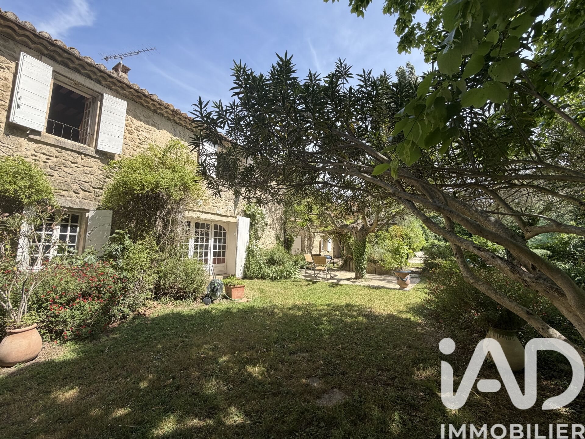 Maison à vendre, 408m², Lamanon