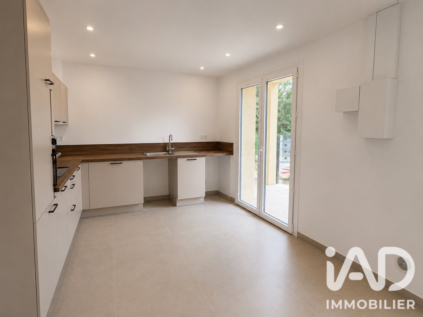 Maison à louer, 93m², Pélissanne