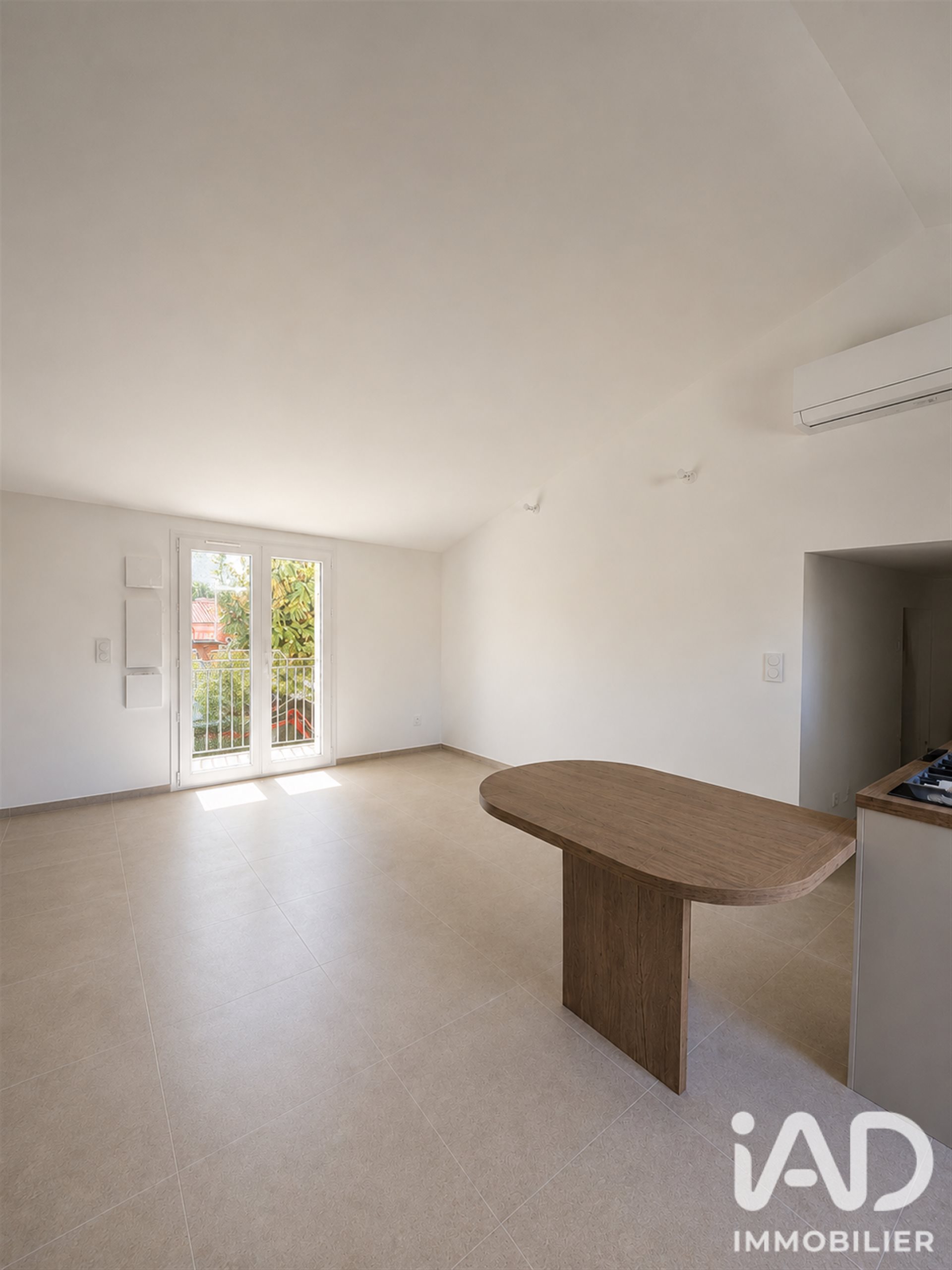 Appartement à louer, 63m², Pélissanne