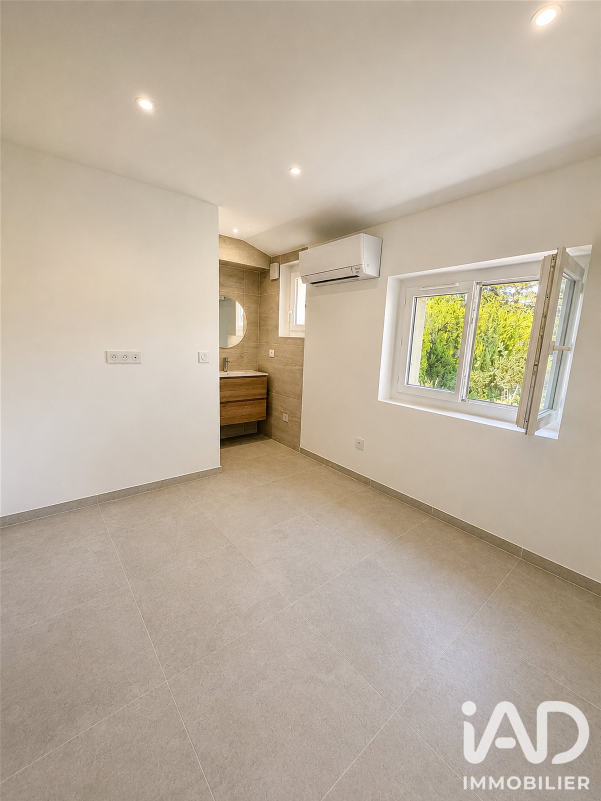 Appartement à louer, 63m², Pélissanne