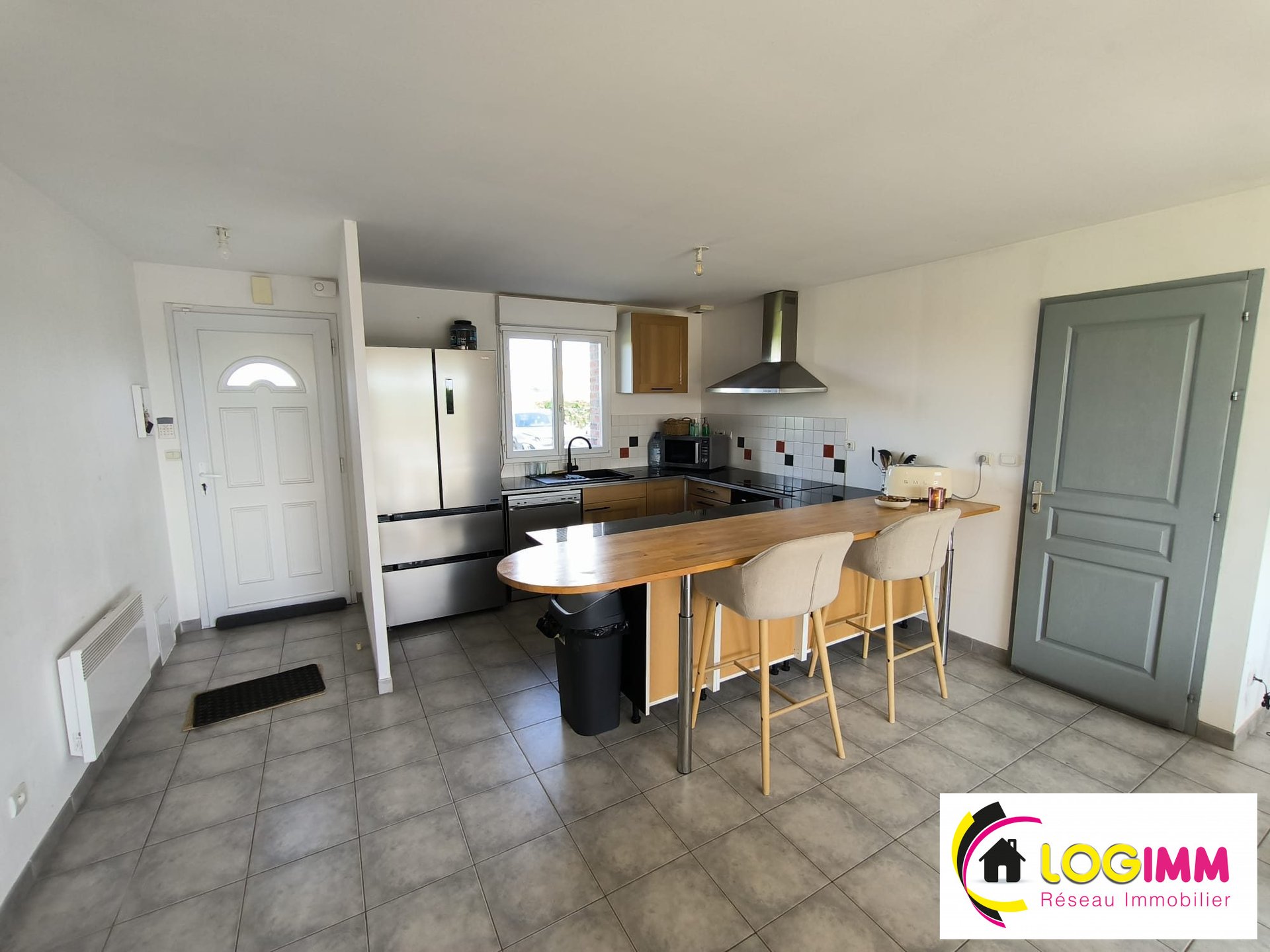 Maison à louer, 92m², Sebourg