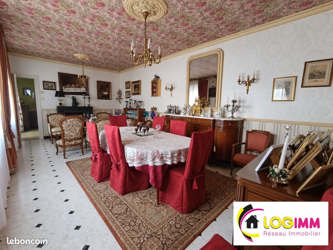 Maison à vendre, 190m², Solesmes