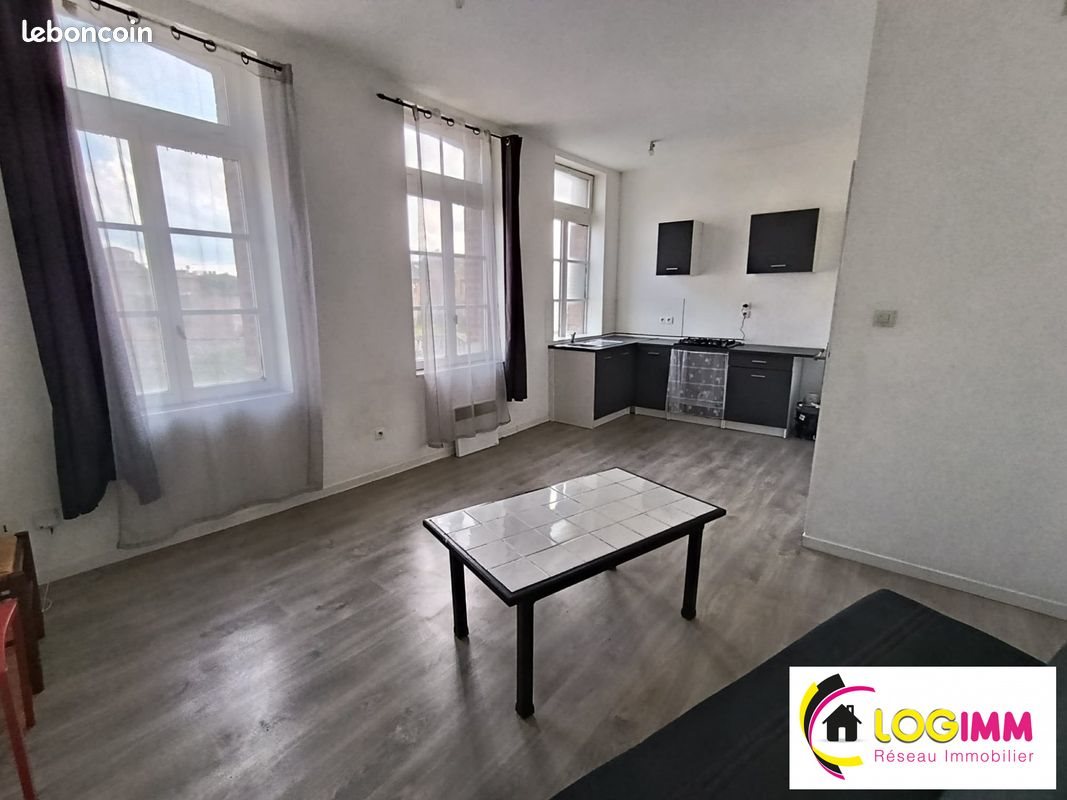 Appartement à louer, 32m², Solesmes