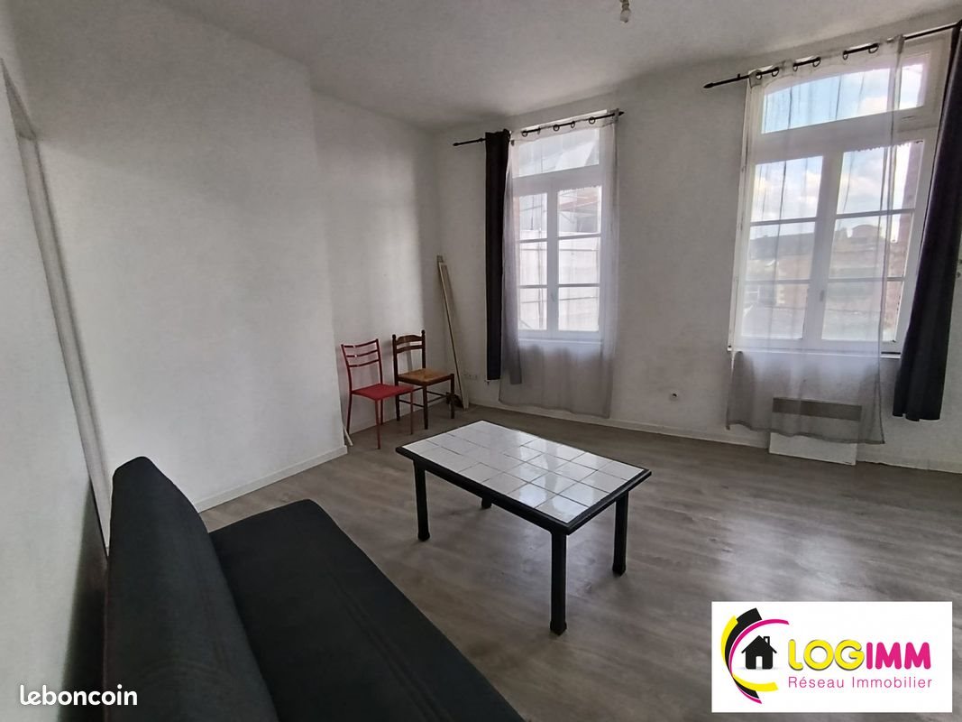 Appartement à louer, 32m², Solesmes