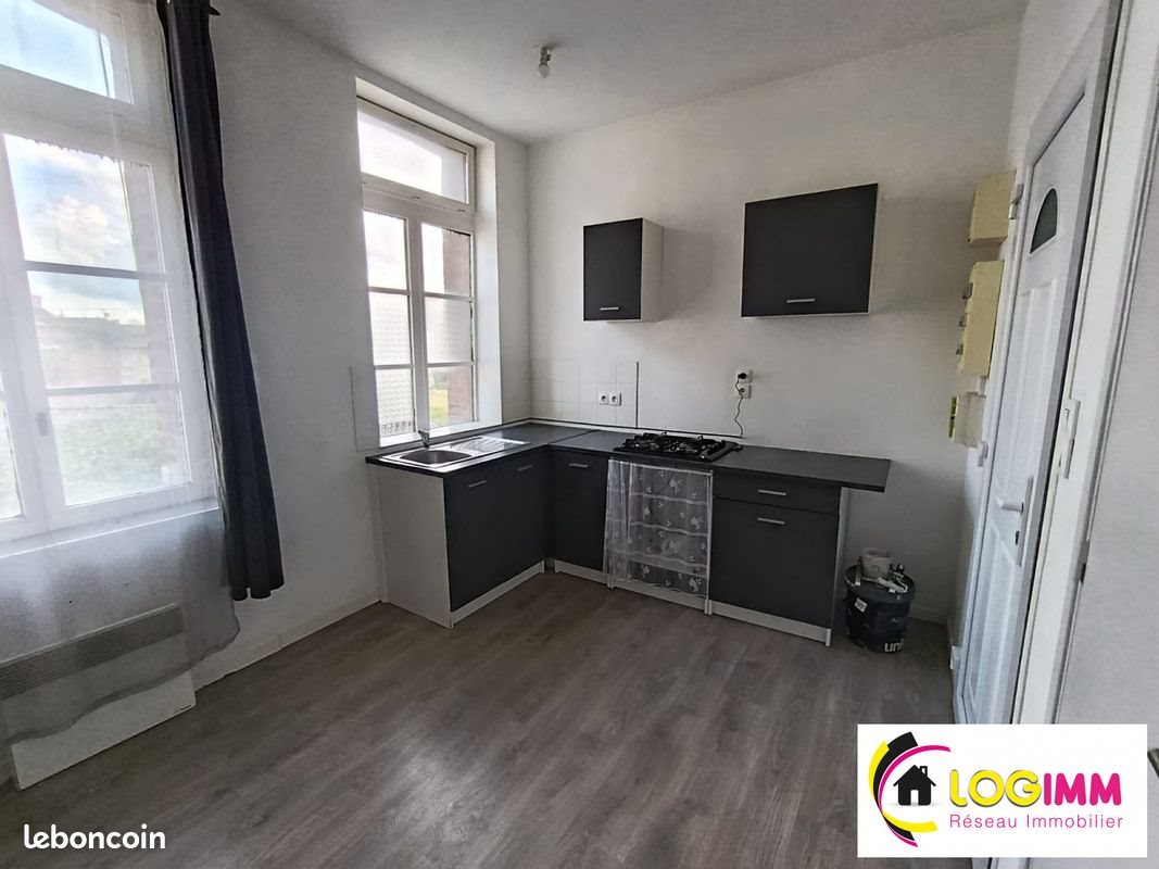 Appartement à louer, 32m², Solesmes