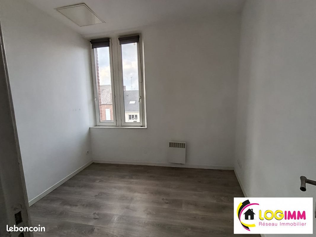 Appartement à louer, 32m², Solesmes