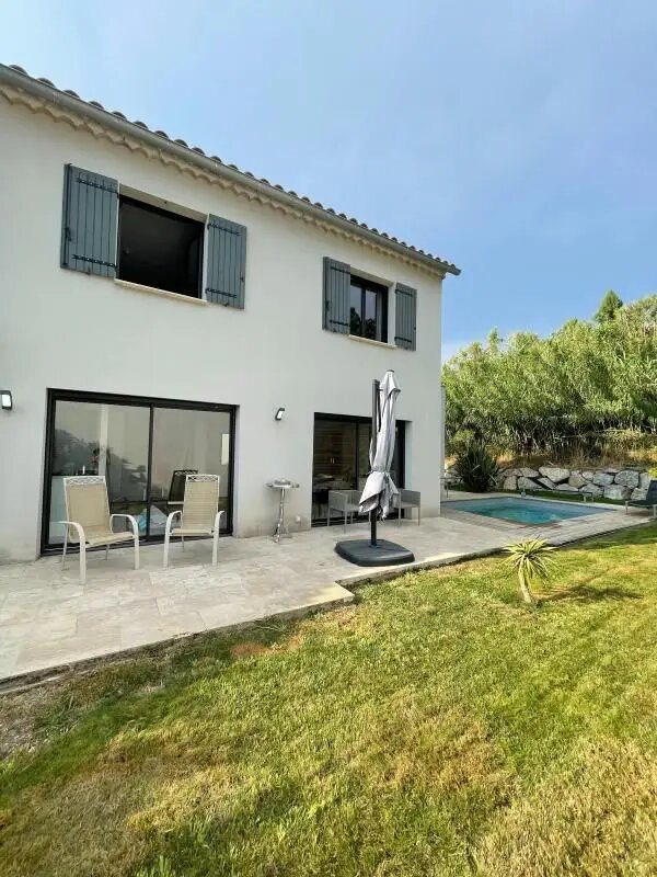 Maison à louer, 144m², Carpentras