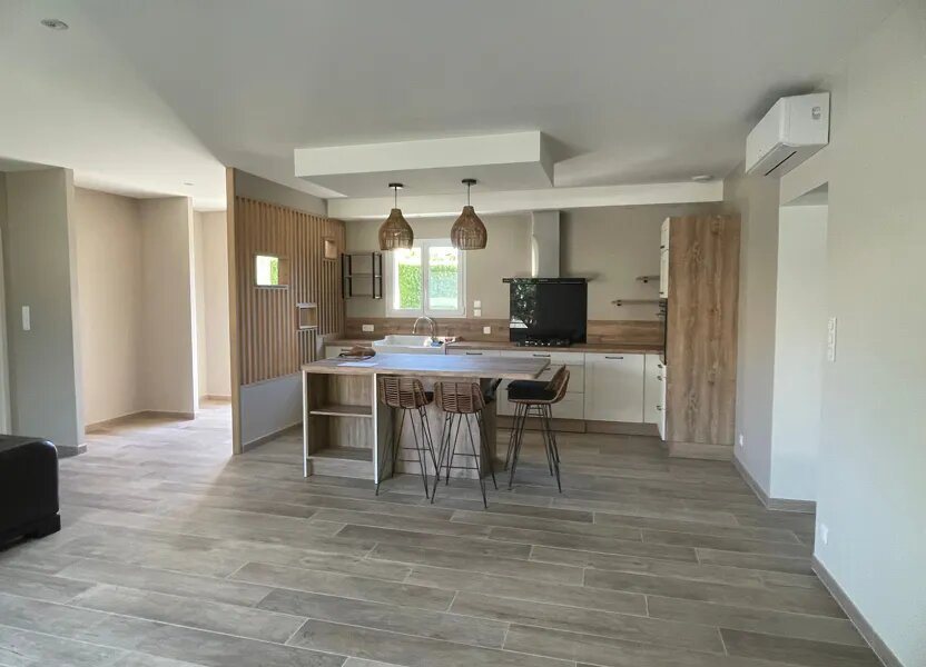 Maison à louer, 89m², Caromb
