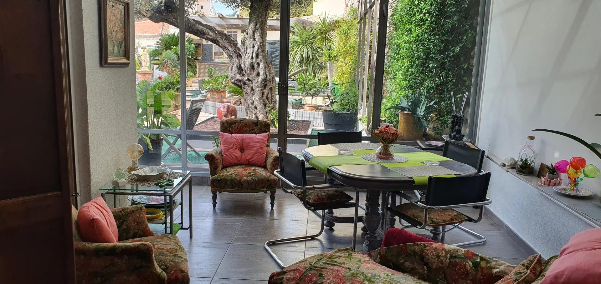 Appartement à vendre, 185m², Alès