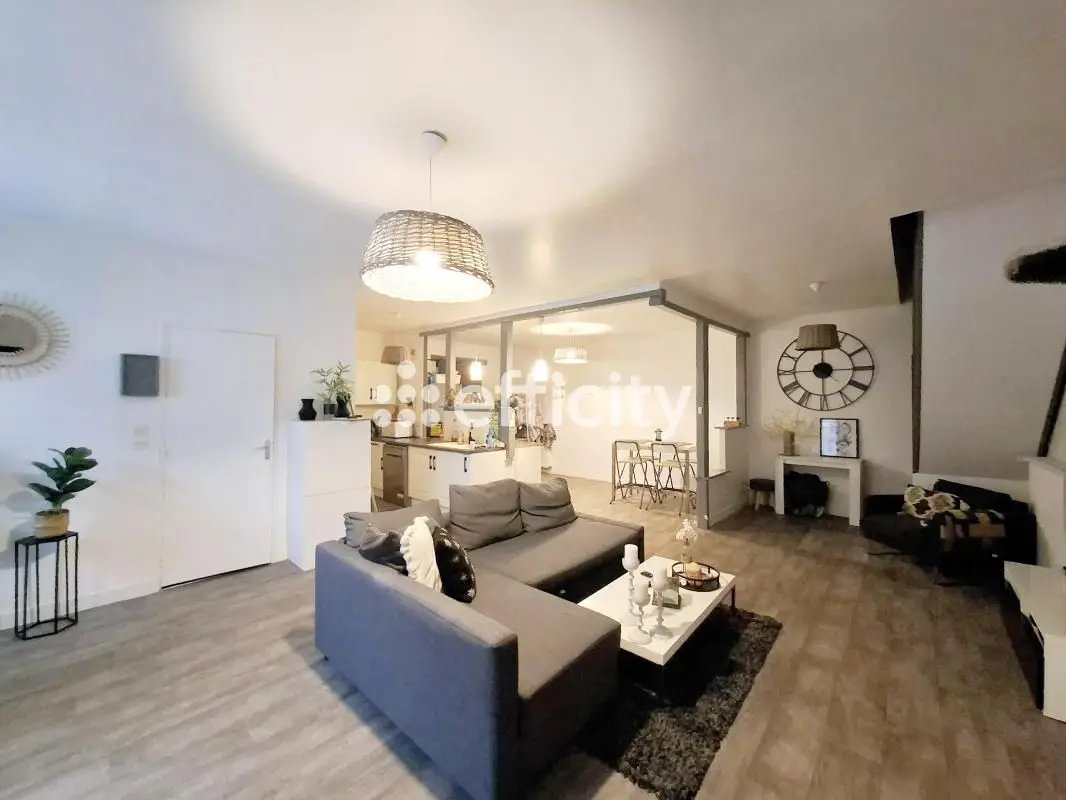 Maison à vendre, 241m², La Loupe
