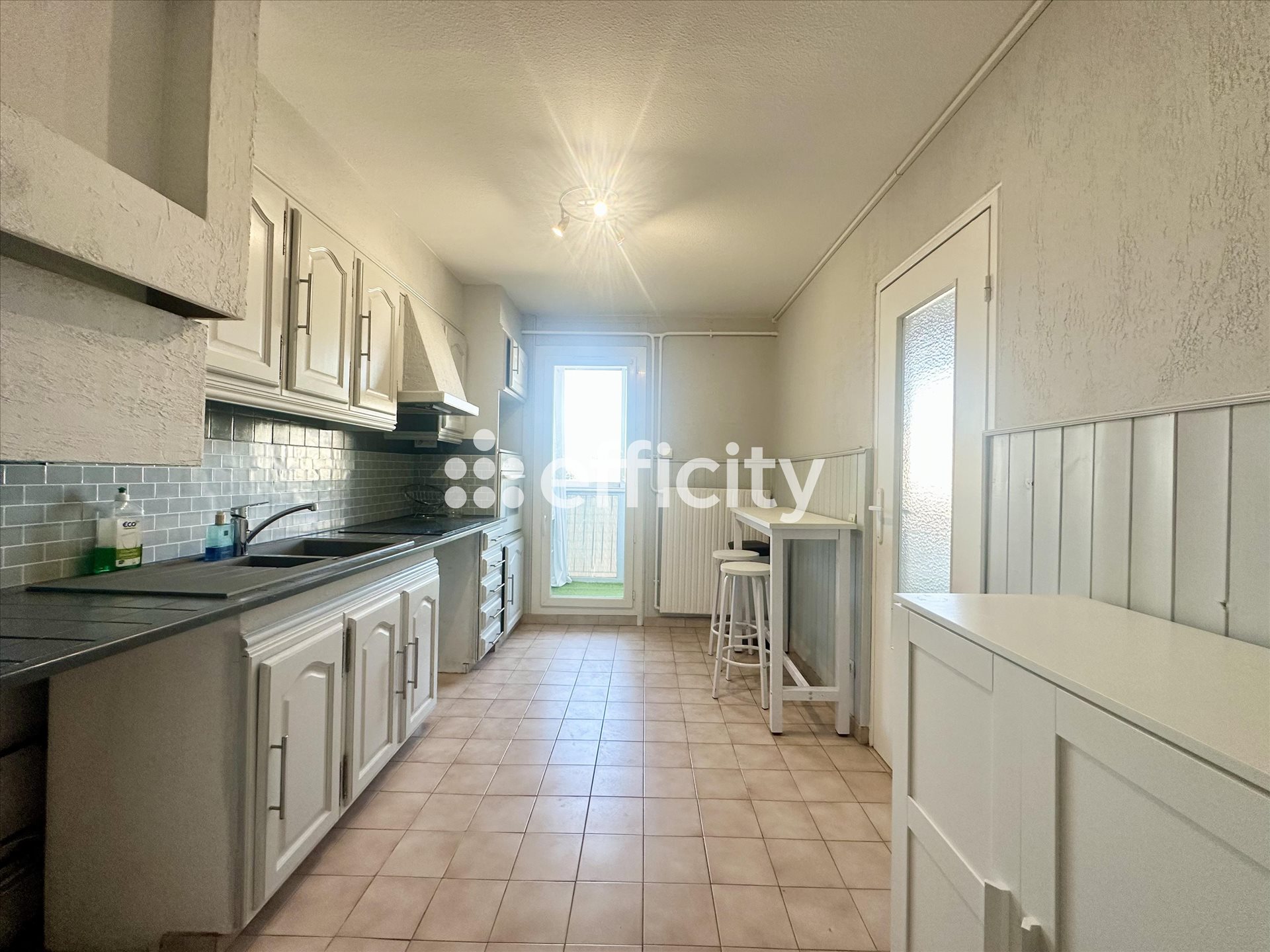Appartement à vendre, 75m², Vitrolles