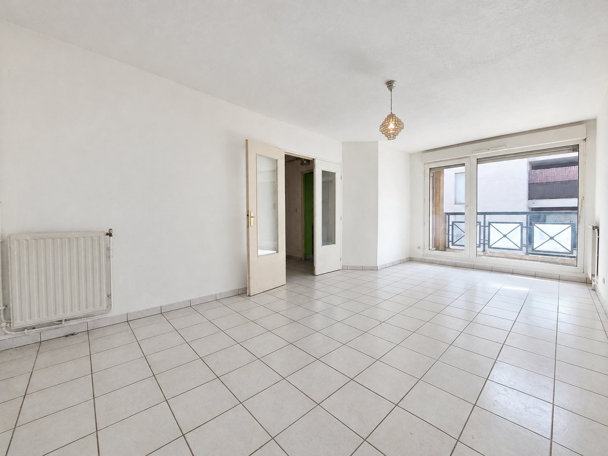 Appartement à vendre, 2m², Vénissieux