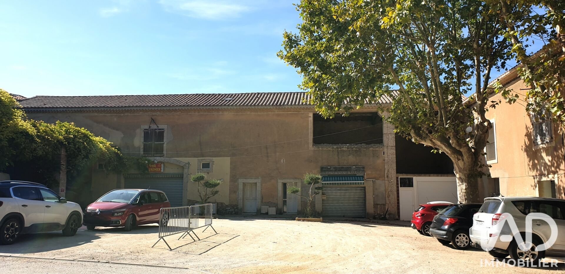 Maison à vendre, 375m², Thézan-des-Corbières