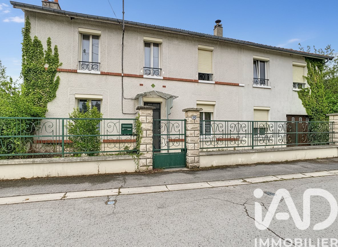 Maison à vendre, 176m², Pleurs