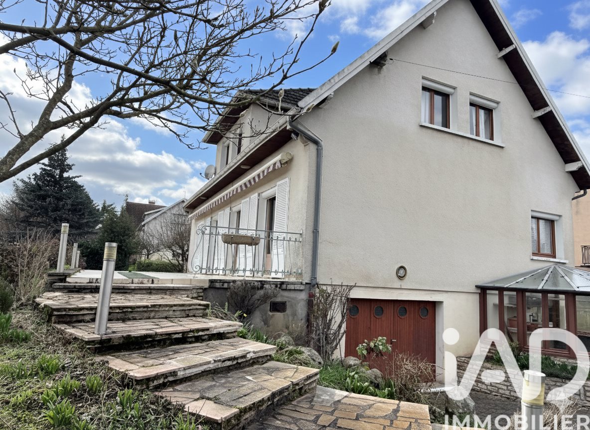 Maison à vendre, 163m², Saint-Julien-du-Sault