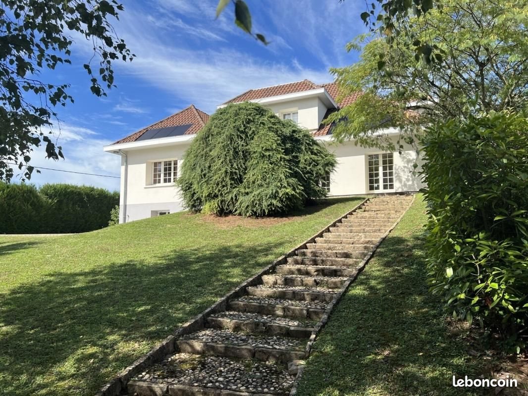 Maison à vendre, 243m², Charnay-lès-Mâcon