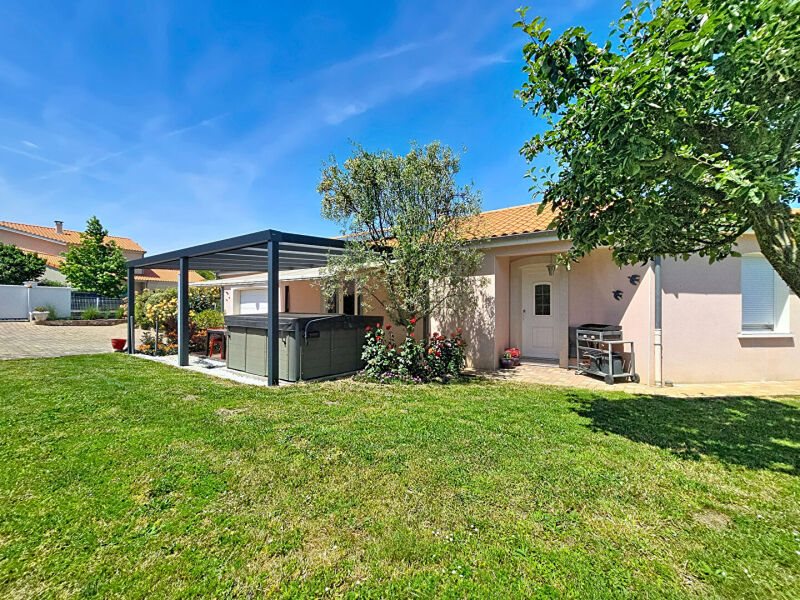 Maison à vendre, 101m², Vic-le-Comte