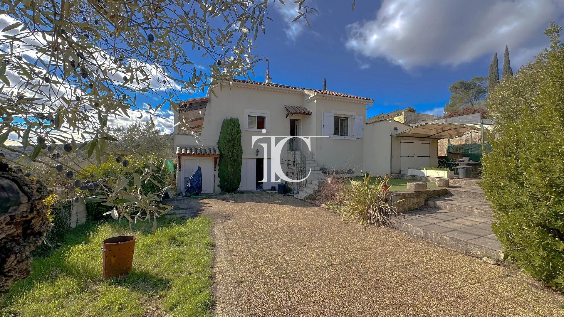 Maison à vendre, 223m², Saint-Ambroix