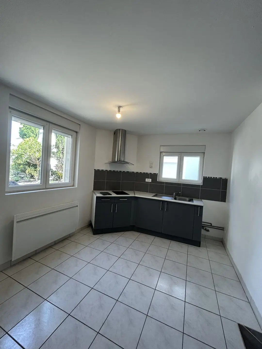 Appartement à louer, 25m², Saintes