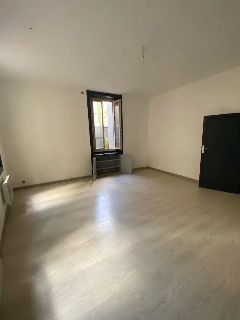 Appartement à louer, 40m², Saintes