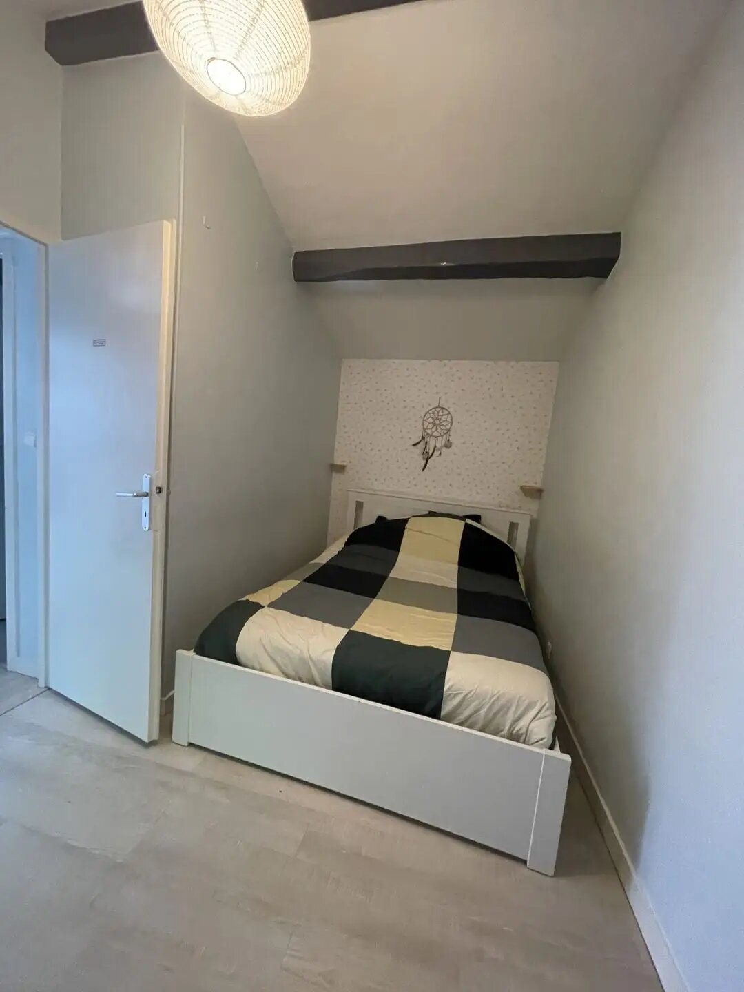 Appartement à louer, 27m², Saintes