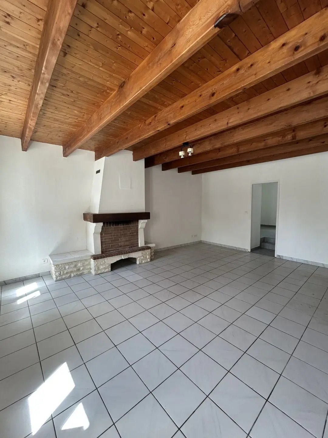Maison à louer, 107m², Berneuil