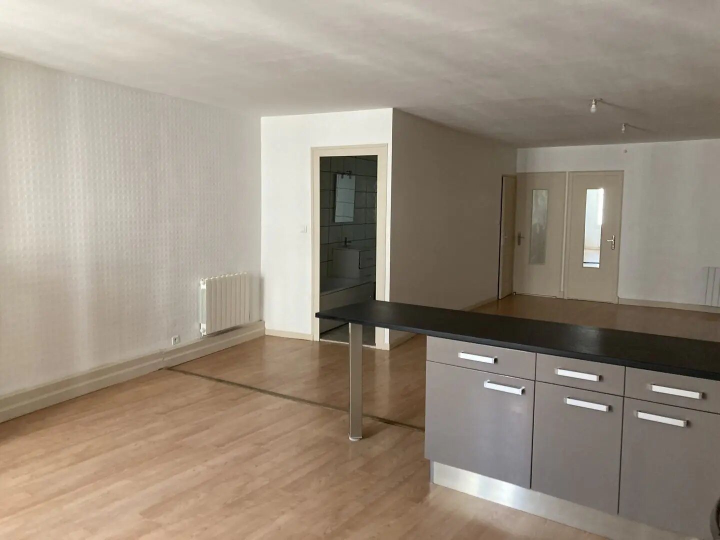Appartement à louer, 83m², Saintes