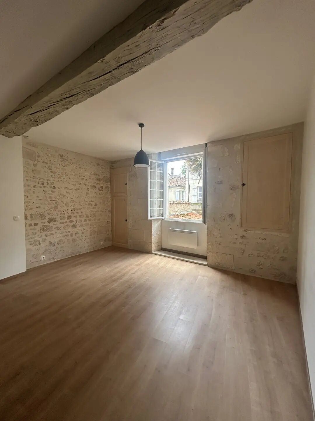 Appartement à louer, 30m², Saintes