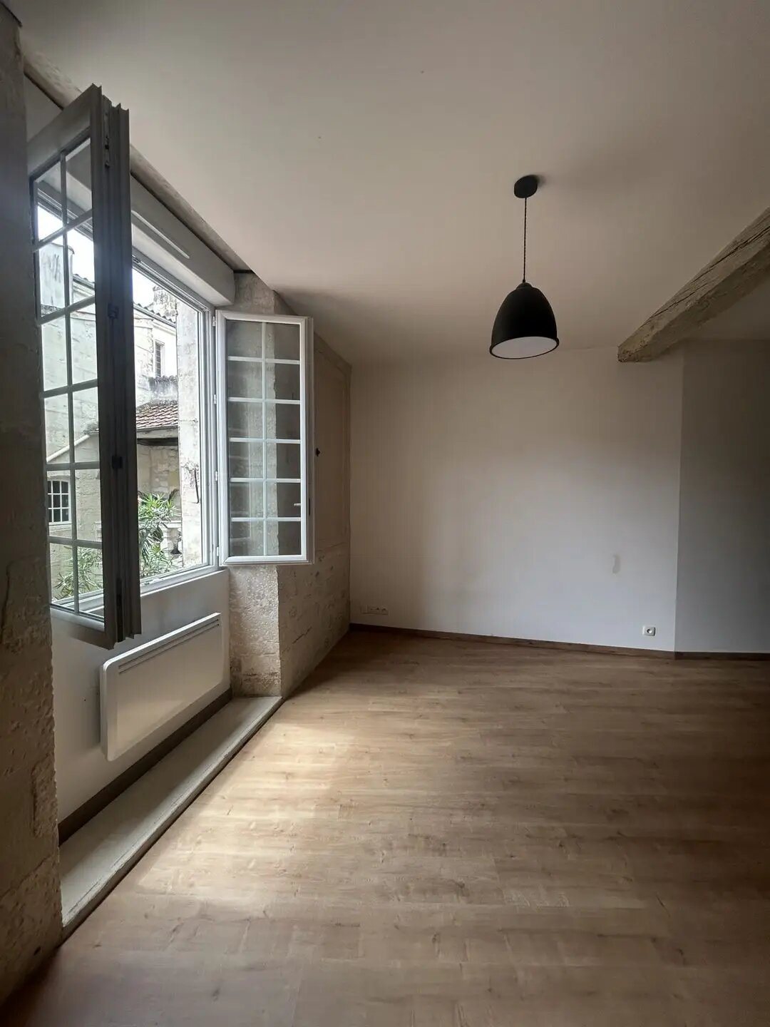 Appartement à louer, 30m², Saintes