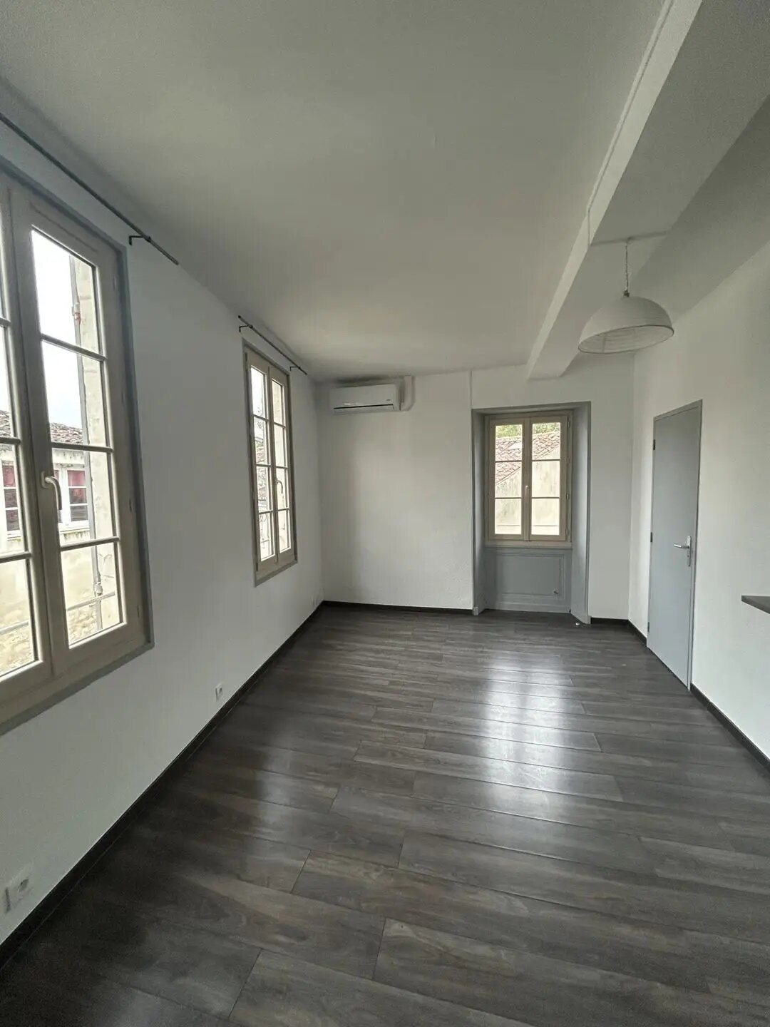 Appartement à louer, 24m², Saintes