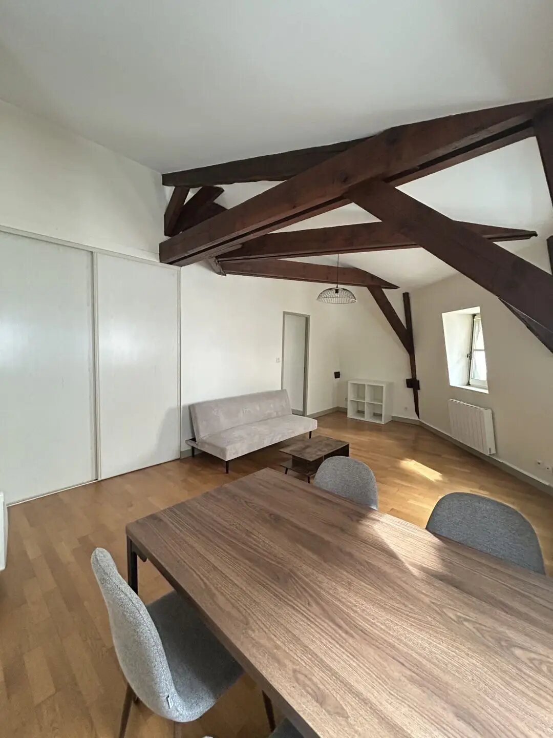 Appartement à louer, 52m², Saintes