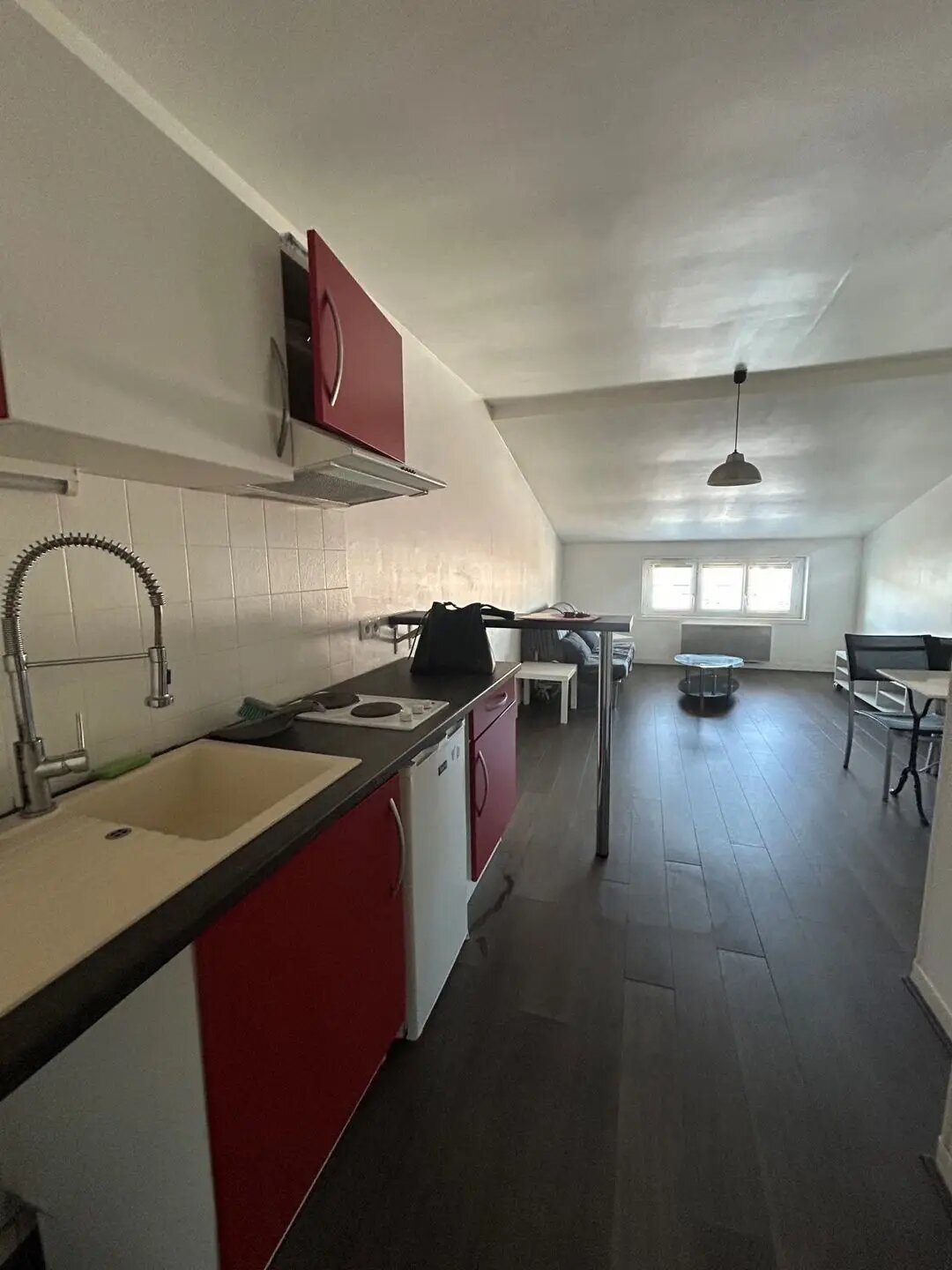 Appartement à louer, 24m², Saintes