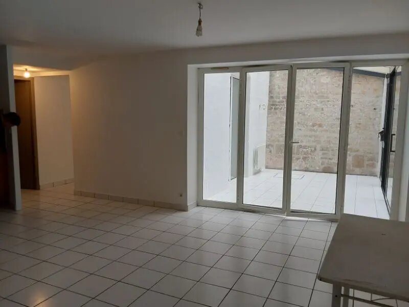 Appartement à louer, 62m², Saintes