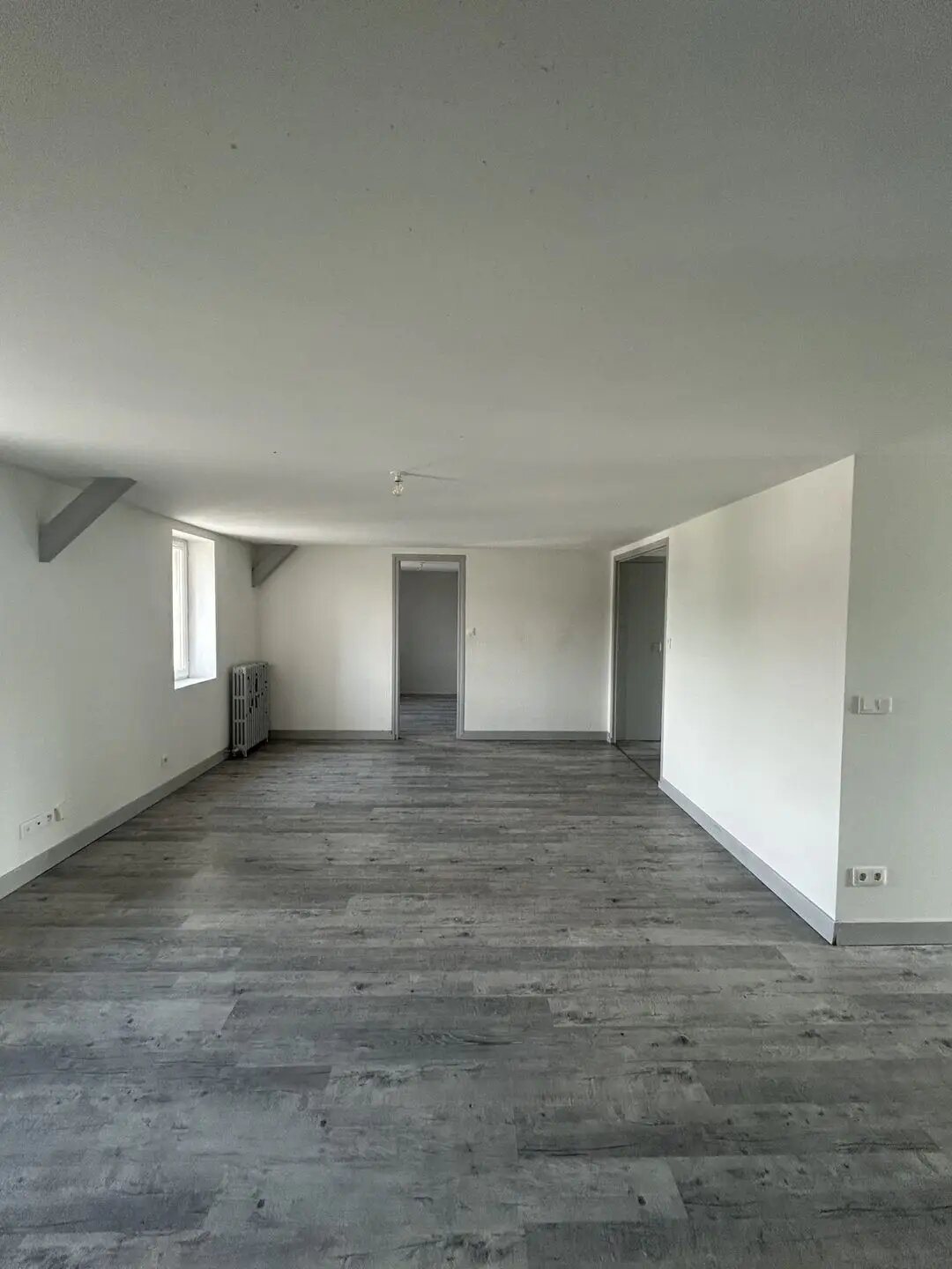 Appartement à louer, 89m², Saintes