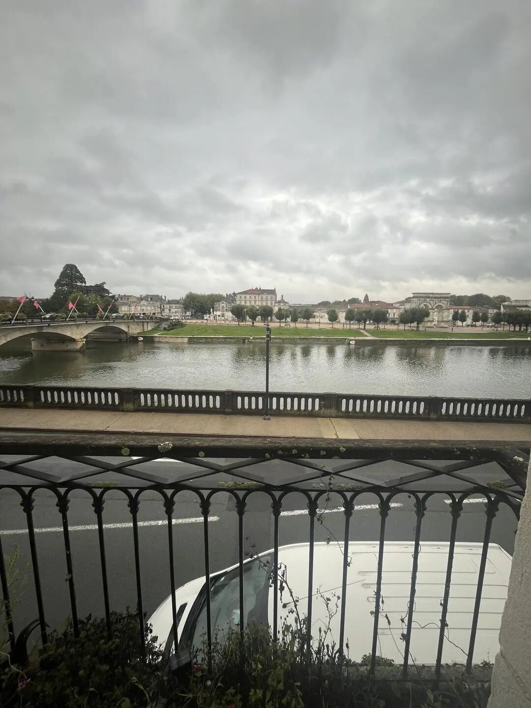 Appartement à louer, 25m², Saintes