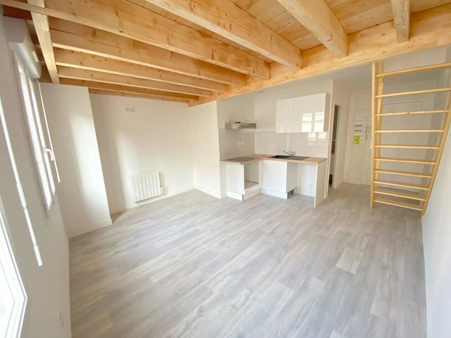 Appartement à louer, 22m², Saintes