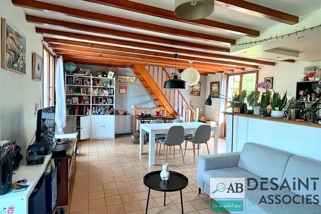 Maison à vendre, 77m², Condé-Sainte-Libiaire