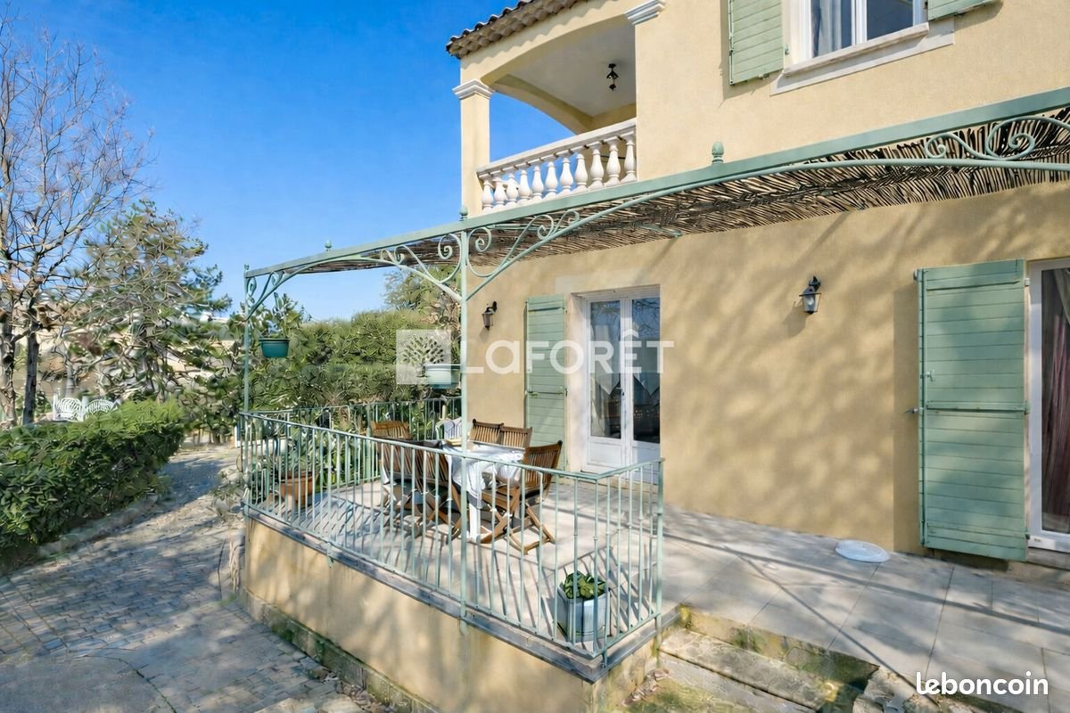 Maison à vendre, 150m², Mormoiron