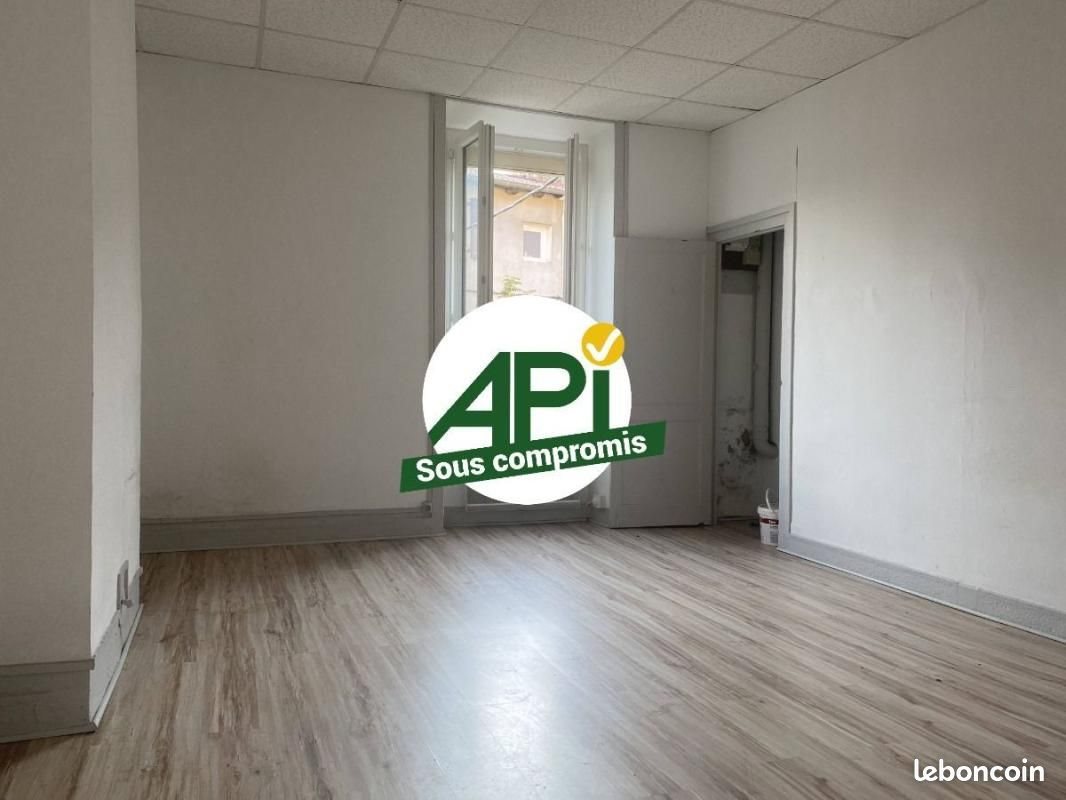 Appartement à vendre, 91m², Bourg-Argental