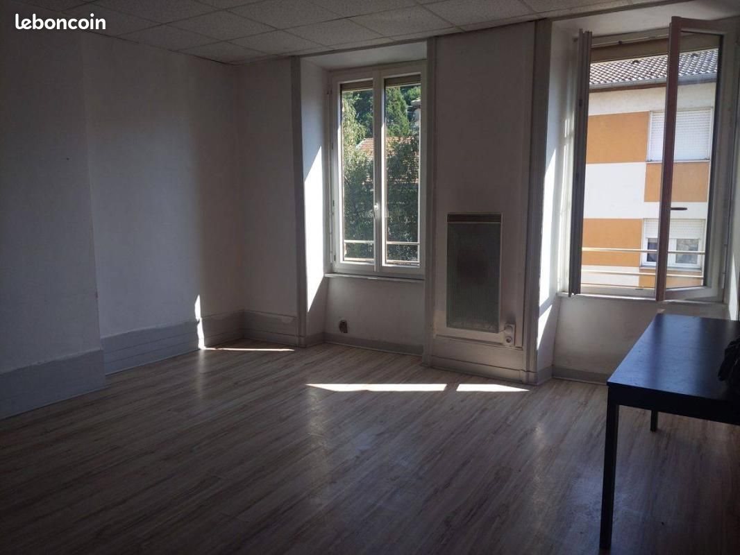 Appartement à vendre, 91m², Bourg-Argental