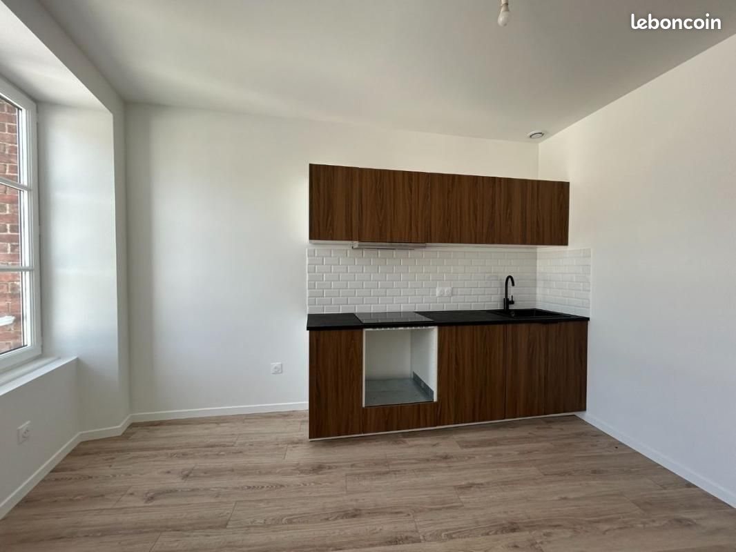 Appartement à louer, 49m², Maclas